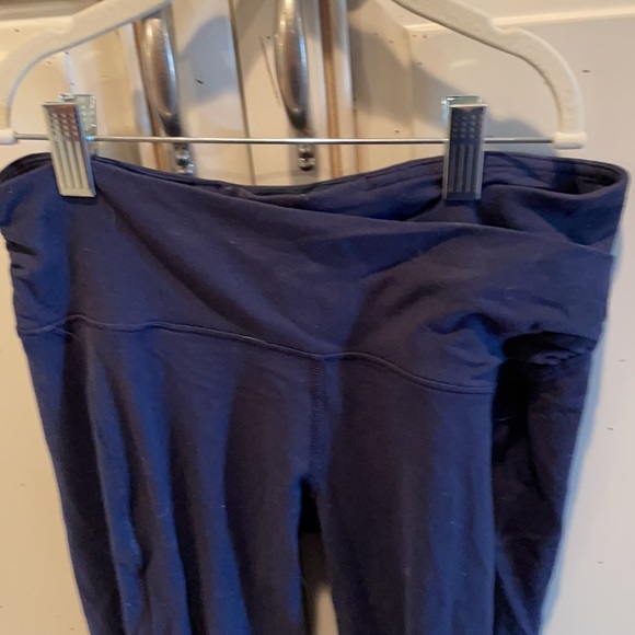 Lululemon Sz 6 Navy Pants - Picture 2 of 4